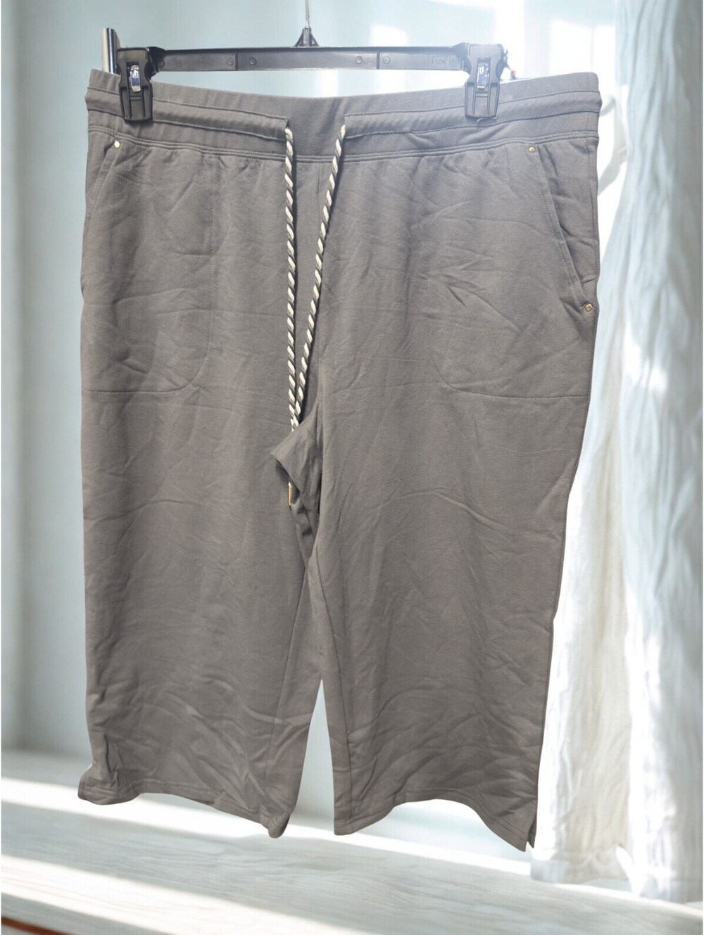 Sport Savvy Regular French Terry Capri Pants Size L
